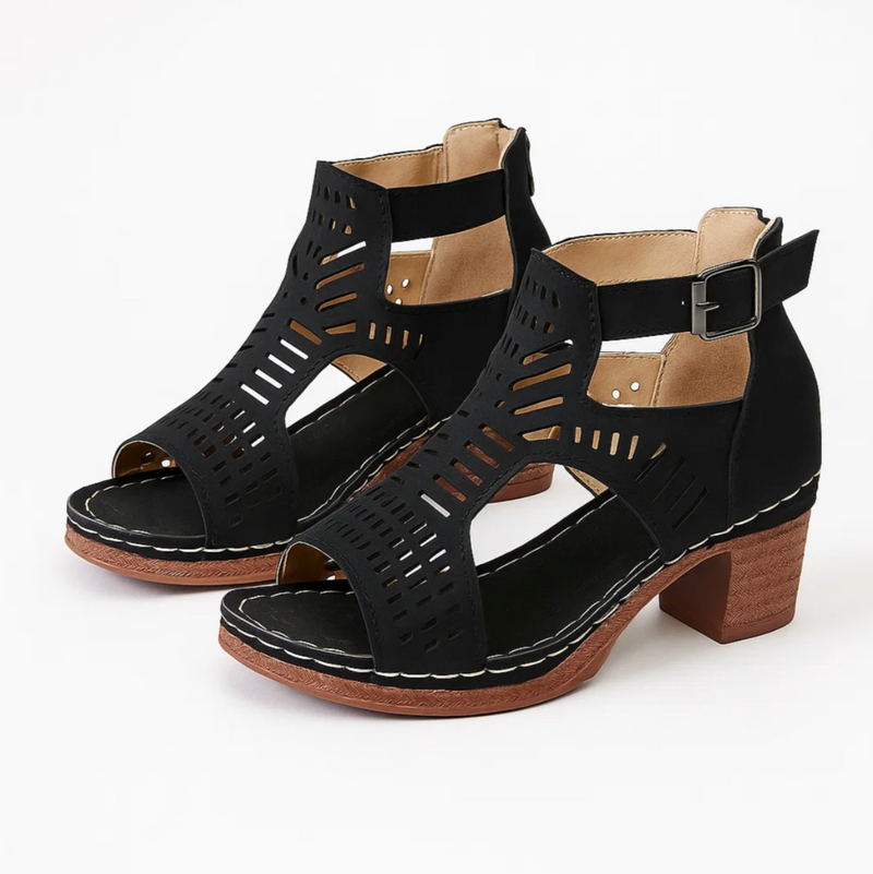 Cut-Out Sandalen