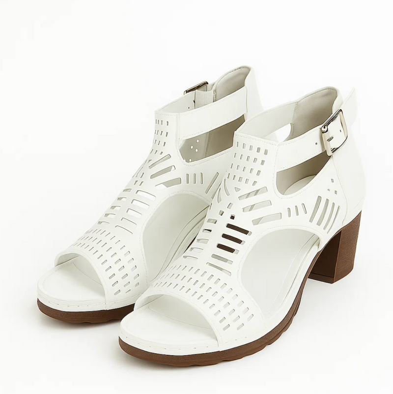 Cut-Out Sandalen